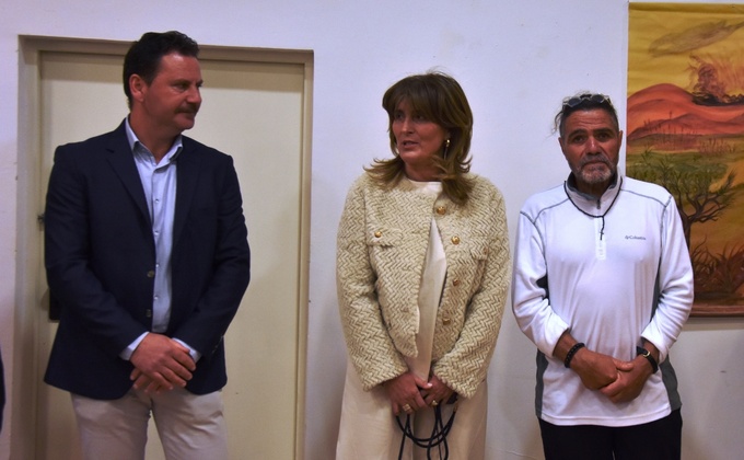 Φωτογραφία Εγκαίνια Έκθεσης Πολεμικών Κειμηλίων του Συλλέκτη Σπύρου Κατσίρα από την Επανάσταση του 1821